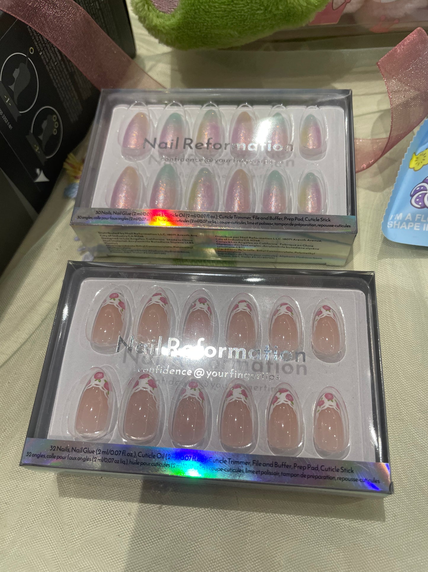 Press on nails