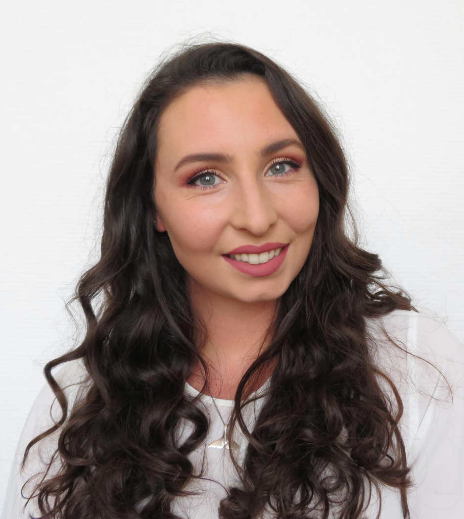 🔥 A Fate Forged in Fire — Hazel McBride in Conversation & Signing (Nov 28th)