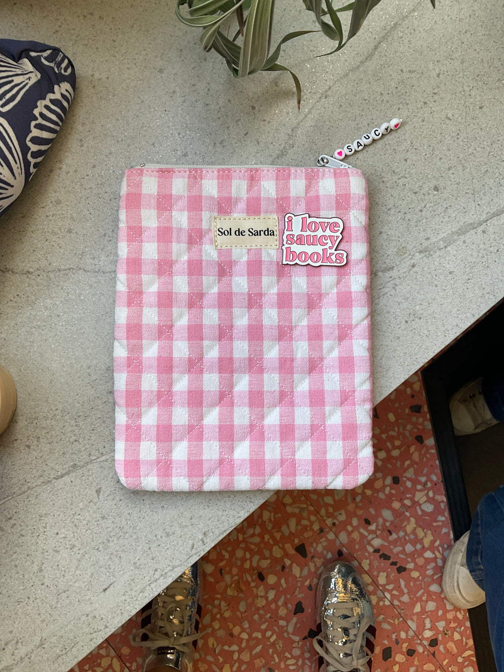 Kindle pouch