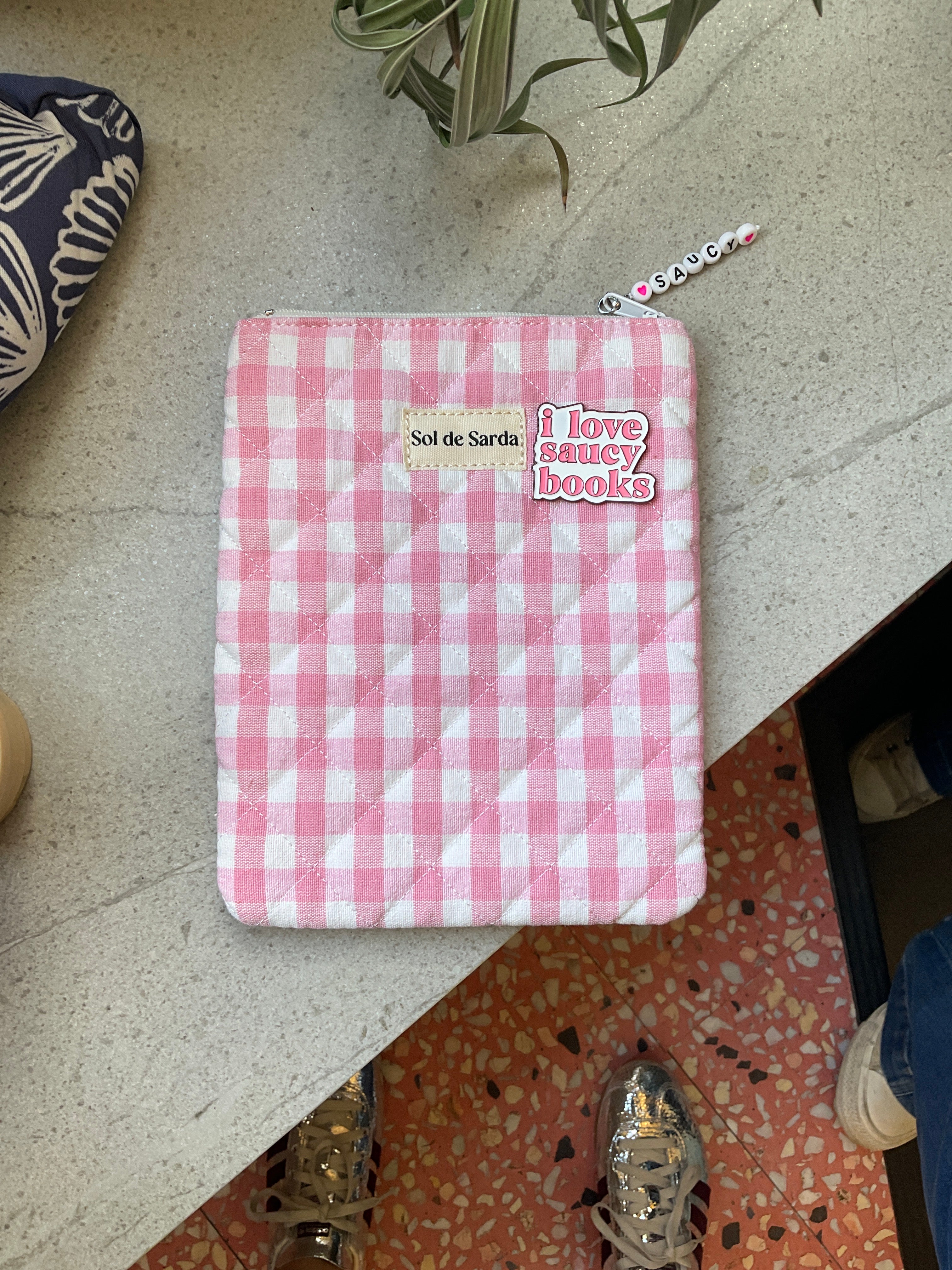 Kindle pouch