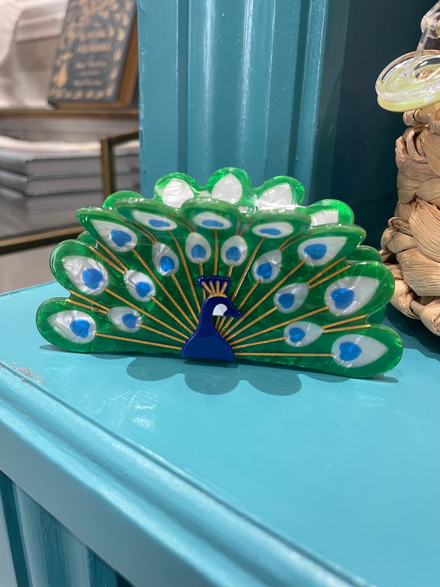 Swan/peacock clip