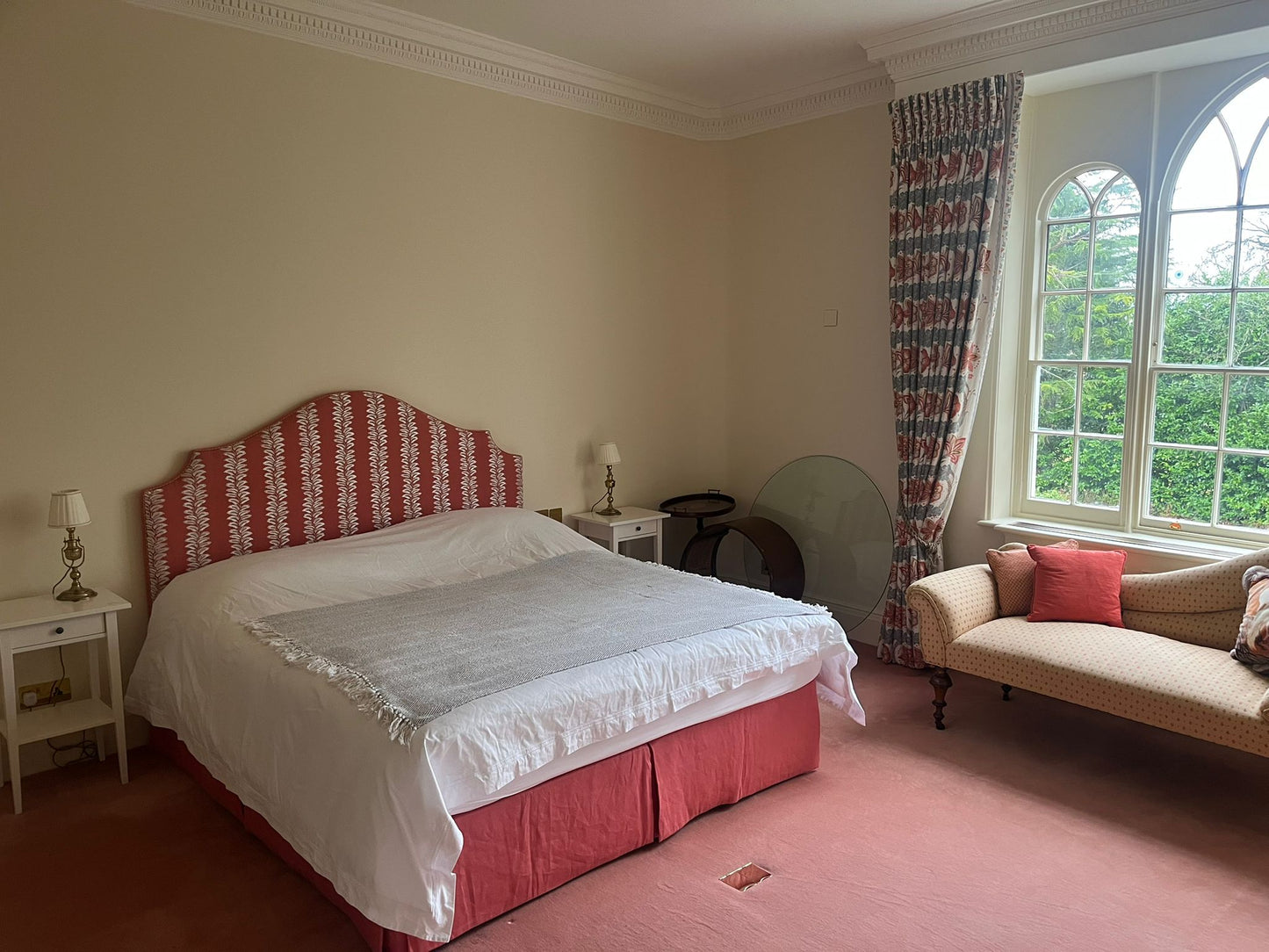 🌸 The Saucy Books "My Cottage" Reading Retreat